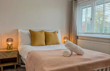 Middleton Mews- 3BR- Wollaton Park-Hospital & Uni - Photo 3