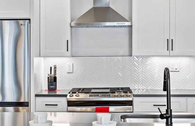 Luxury 2BD 2BA Near Logan Airport and T Station - Foto 33