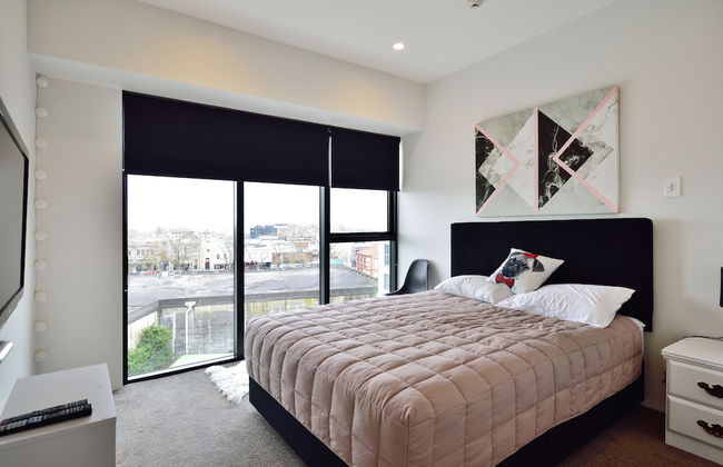 Freemans Bay Three Bedroom with a View - Photo 1