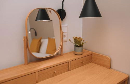 Bright & Contemporary Home with Balcony in Vibrant Piraeus - Foto 30