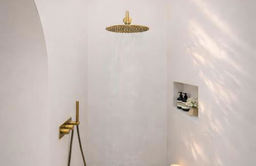 Luxury Sea Views Smart Villa Luz Bliss, 2 Stunning Sea Views, Infinity Pool, Sauna, Gym, Home Cinema, Full Smart Home Technology and Full Privacy - Foto 41