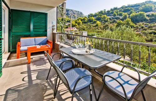 Luxurious Apartments Maslina with Beach - Photo 14