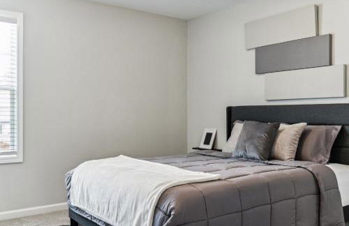 Family-Friendly 4BR Home with BBQ & Free Parking - Foto 18