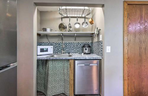 Mimis Place about Ohio Countryside Duplex with Deck - Foto 10