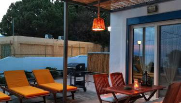 Alexandra's Sea Front Villa - Foto 5