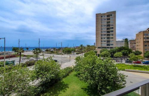 Seafront suite with terrace - Photo 18