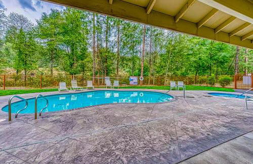 Creekside & Cozy - Foto 30