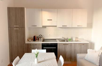 SulLago Appartamenti - Confortevole Appartamento con Piscina - Foto 2