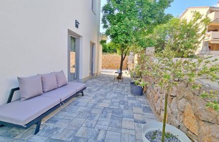 Luxury apartment Viktorija with private pool - Photo 27