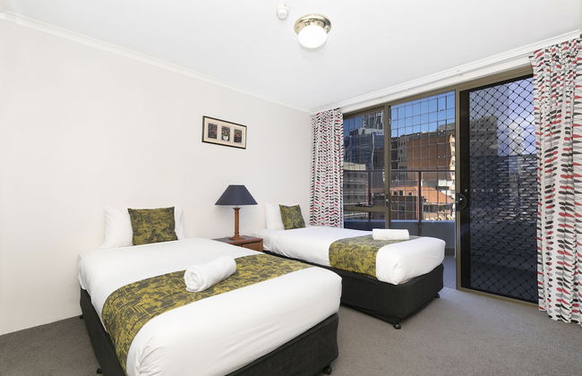 The Astor Apartments - Photo 4