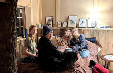 Eco-Friendly, Abstract Treehouse Surrounded by Wildlife and Hiking Trails For a Special Getaway in Sparrow Bush, New York - Foto 7