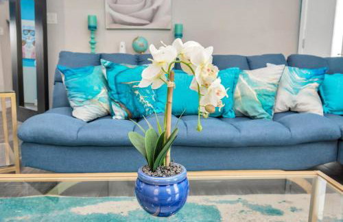 Prolific Blue Oasis near Med Ctr Dwntwn Galleria - Photo 38