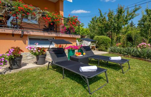 Apartment Flowers - Photo 40