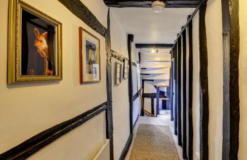 Loft Cottage by Spa Town Property - 2 Bed Tudor Retreat Near to Stratford-upon-Avon, Warwick & Solihull - Foto 28