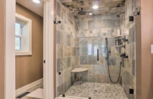 Riverfront Tallulah Falls Cabin with Hot Tub! - Foto 24