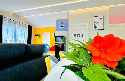 ÁTICO BOJ - Terraza con jardín & Hórreo Chill con vistas al mar - Foto 1