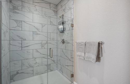 Lakefront Topsider Condo w/ Boat Slip, 2 Pools & Large Deck - Foto 37