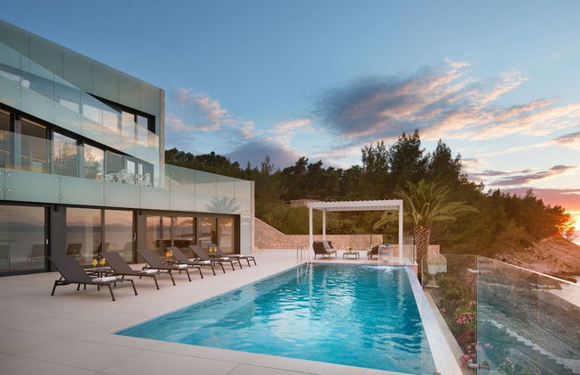 Beach Villa in Korcula with Pool, Sauna & Hot Tub - Photo 18