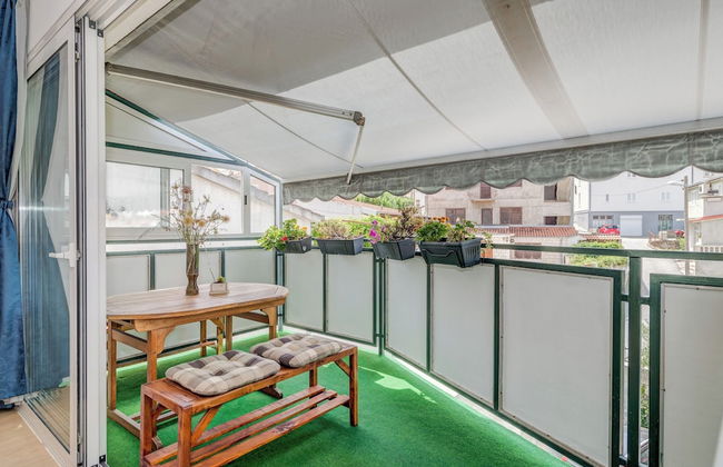 Spacious Apartment w Three Balconies and Parking - Foto 37