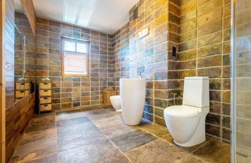 PATEK Premium Apartments - Airport Lawica & MTP & Car races & International trade fairs - Foto 25