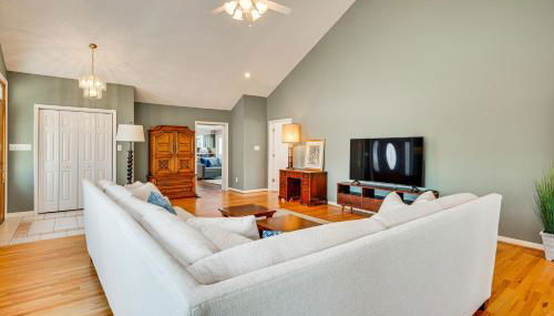 Lakefront Troutman House with Spectacular Sunsets! - Foto 3