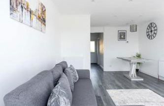 Karazo LTD - Luxurious contractor friendly 2 bed in Croydon - Foto 7