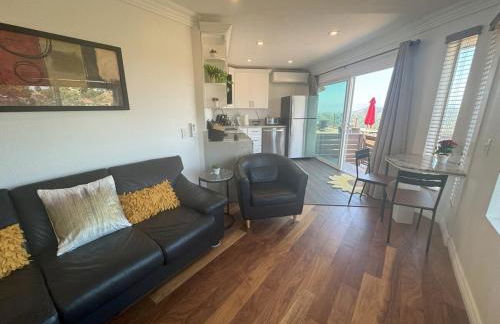 Serenity - Amazing Views & Modern Charm - Photo 4