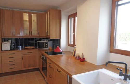 Luxurious Villa in Cazaubon with Swimming Pool - Photo 4