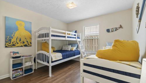 Escape to Paradise w Saltwater Pool 25 Min to PCB - Foto 4