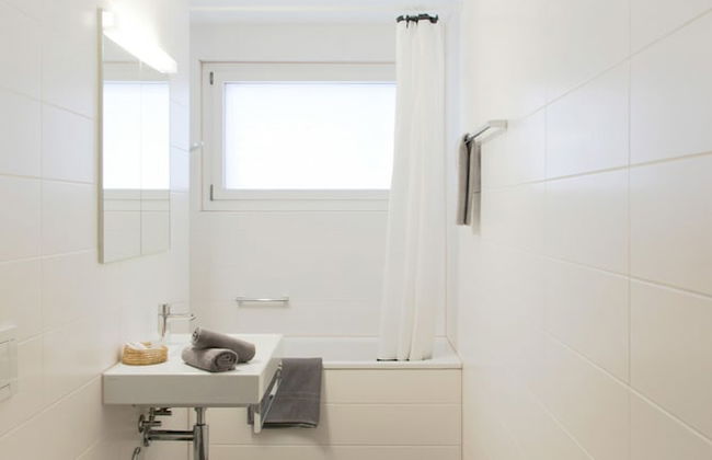 ZH Kreuzplatz I - Hitrental Apartment - Foto 18