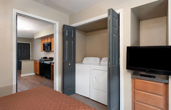 Eagle's Den Suites Carrizo Springs a Travelodge by Wyndham - Foto 17