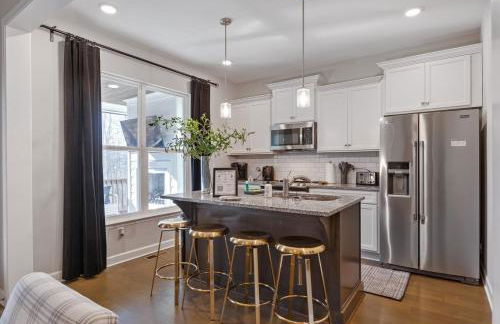 Cottage with 3 King Beds, 3 min to Marina, Fire Pit - Foto 29