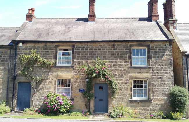 Pathways Holiday Cottage a Delightful 18th Century Stone Cottage in Derbyshire - Foto 1