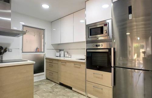 3 bed ground first floor apartment. Close to beach - Foto 12