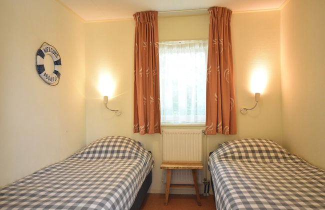 Bungalow in North Holland Near the North Sea - Foto 3