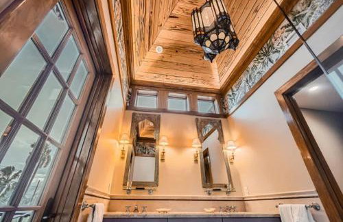 Casa Delfino - Savor Old World Charm with a Lush Poolside Retreat - Foto 9