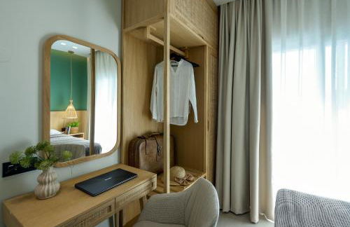 Evelio Living - Photo 36