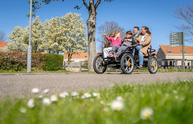 Restyled Bungalow With 2 Bathrooms, Near the Beach - Photo 13