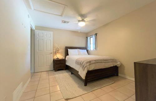 Luxe 4BR 2BTH l Pool & Grill l Central Location l Mountain View l Family Vacation l RV Site - Foto 23