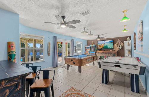 Pirates Cove - Private Pool, Seasonal Hot Tub, Game Room, Close to Beach, Pets OK - Photo 33