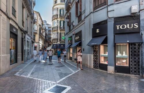 Malaga Centre Apartment with Parking - Photo 22