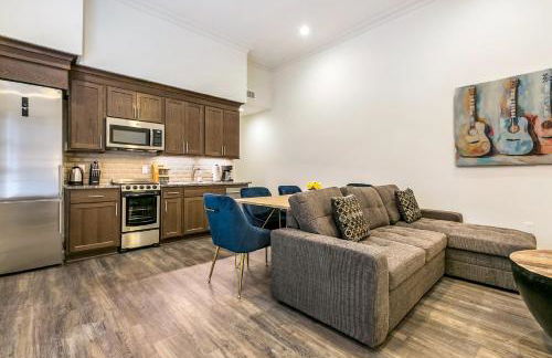 1 and 2 BR Private Condos Steps Away From French Quarter - Foto 14