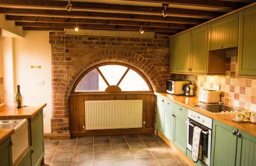 Lodge Barns - Photo 16