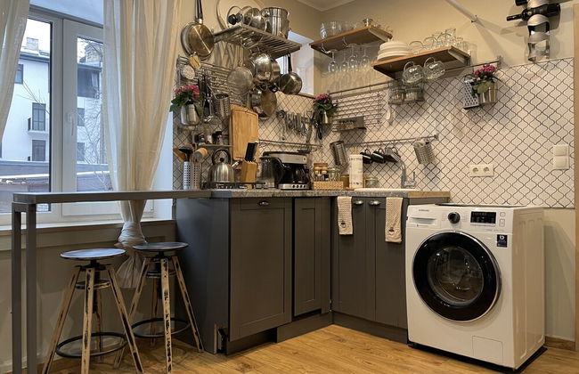 Cozy 1Br Apts with Yard and Parking - Photo 20