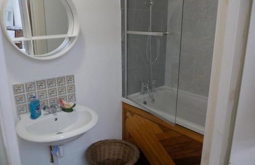 ‘Museum Loft’ Scotland’s Wee Hat Museum - Photo 25