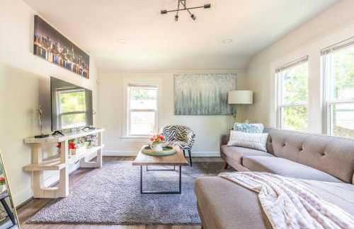 Cozy Craftsman Cottage 10 minutes away from DT! - Foto 4