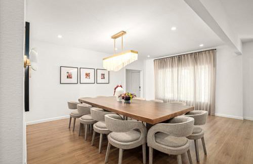 Gated Resort, 2 Homes, 9BR Ensuites, Slps27, Pool - Photo 20