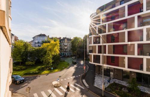 Luna - Cosy Appartement 50m2 - Place Parking Privé -Ascenseur - Position Centrale Gare - Pompidou - Nouvelle Ville - 2 à 4 Personnes - Foto 26