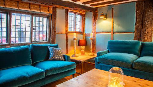 3 MASONS COURT The Oldest House in Stratford Upon Avon, Warwickshire. - Foto 3