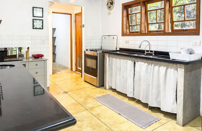 Casa com Piscina Privativa e Natureza – Granja Viana, São Paulo - Foto 11